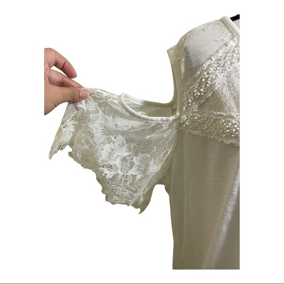 EST 1946 cold Shoulder lace blouse keyhole back. Cream plus size 22/24W. - Picture 3 of 10